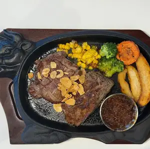 BEEF TONGUE STEAK(牛タンステーキ) 200g