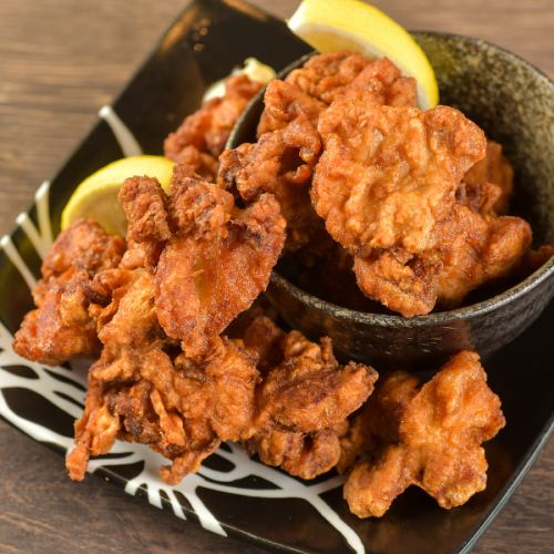 筑前屋名物!!バカ盛からあげ