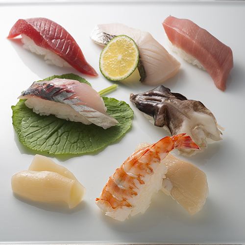 Sushi course for enjoying seasonal ingredients