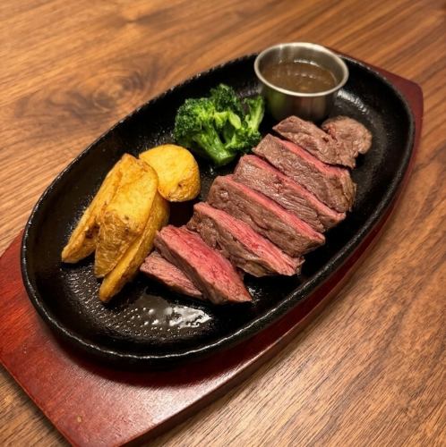 鹿肉のステーキ