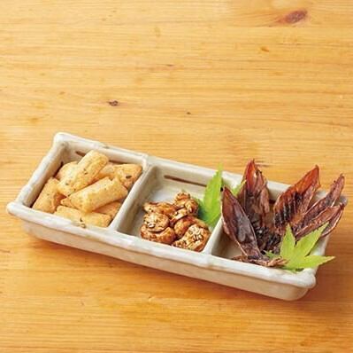 <Let's enjoy together! A beloved snack from the Hokuriku region> Three kinds of local appetizers