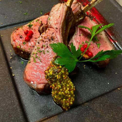 "Roasted lamb marinated in spices with herb and whole grain mustard sauce"
This dish will make you crave a slightly heavier red wine.

Thanks to you, the "Drinking Festival" has been well received 🍻
We recommend making a reservation as we may have to decline your request if there are no seats available.

————————————————————
⁡ Italian restaurant renovated from a house
arte Tomoaki
lunch ▷ 11:30-14:30
dinner ▷ 17:30-22:30
Closed ▷ Tuesdays and Wednesdays ⁡ ————————————————————
#Dinner #Lunch #Restaurant #Hino #OPEN #Food #Italian #Arte Tomoaki #artetomoaki #Italian #HinoLunch #HinoDinner #HinoGourmet #Lamb #Roast #DrinkingFest #HalfPrice #Event