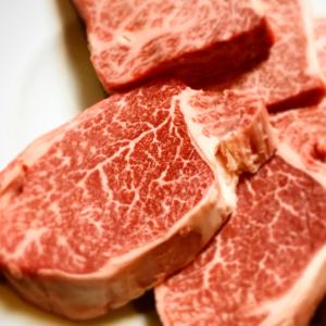 Wagyu beef steak (parts and brands vary depending on the day)