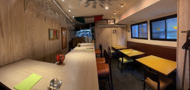 There is no charter fee! You can rent the restaurant for a total of 60,000 yen for lunch and 110,000 yen for dinner! Our strength is that it can be reserved for a small group of people.