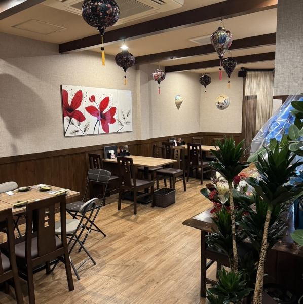 【宴会利用◎】2名様からご利用可能なテーブル席をご用意！歓送迎会や親しいご友人や同僚との飲み会など各種ご宴会にぴったりです！ご予算や人数に合わせた貸切限定コースもございますのでお気軽にご相談ください♪※貸切は15名様～承っております。