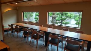 最大２０名様まで貸し切りでの対応可能となっております！詳しくは店舗までお問い合わせください