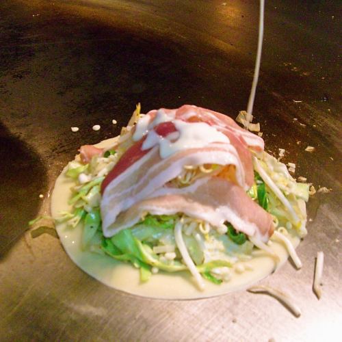 Authentic Hiroshima okonomiyaki