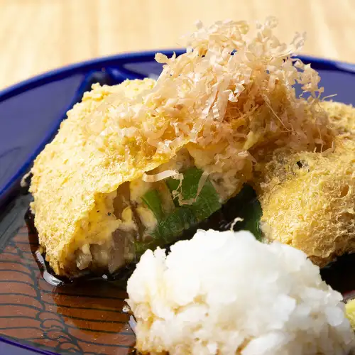 【京の食材をたっぷり使った京湯葉の巾ちゃく揚げ】※時期によって内容が変わります