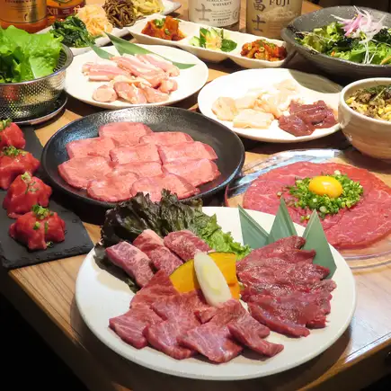 【生ビール◎飲み放題付】上ロースや上はらみなどが楽しめる全13品おひとり様5500円(税込)