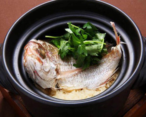 鯛魚煮好的米飯