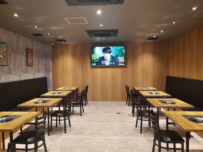 [Banquet seats] Up to 40 people can enjoy a meal in one space without worrying about the eyes of other customers.Please use it at gatherings such as girls-only gatherings and various banquets.