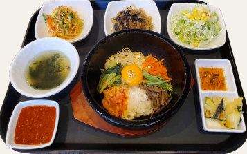 おかず沢山☆bibimaruの石焼ビビンバランチ