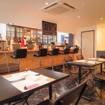 Our restaurant can be rented out for private use for up to 20 people. Enjoy special events and dinner parties to your heart's content in a private space. Enjoy a memorable time savoring delicious seasonal cuisine in a relaxed atmosphere.We look forward to your use★