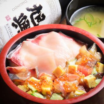 糙米饭配沙丁鱼