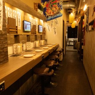 雰囲気の良いカウンター席