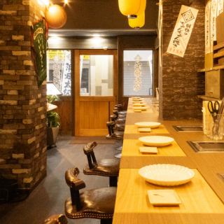 お一人でもお楽しみいただけるカウンター席