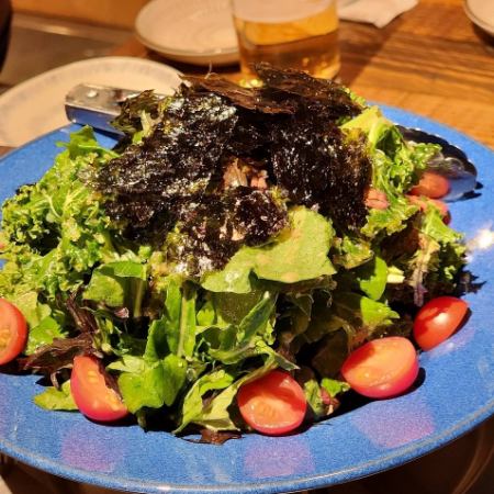 Pesticide-free “Tokyo Rich Salad”