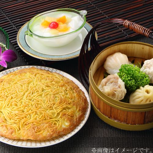【週替わり】名物の梅蘭焼きそば付限定ランチセット