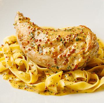 Spanish baby rabbit thigh with mustard and fettuccine