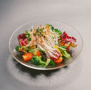 炭味家名物料理 炭味家サラダ