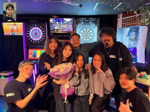 Good evening! This is Darts Bar BULL!!
Today was my graduation ceremony♥ Thank you so much for the past year and a half💜💜
It's been a year and a half of causing trouble for many people and being a riotous, wild bunch of people ♡
Among them, I was able to meet so many customers and people that I can't thank enough!
Those were very intense days filled with a lot of experiences.
At the end, we were not only celebrated by BULL members, but also by so many customers, and we can't thank them enough🥲
A year and a half filled with many encounters...
I'll do my best on a new path starting next year ✊🏻!! ️
Thank you for the past year and a half🙇🏻♀️🌷
#DartsBurble
#darts bar
#KatamachiDarts
#Kanazawa Darts
#Ishikawa Darts
Katamachi Nightlife
Kanazawa Nightlife
I like darts
Darts with friends
Improve your darts skills
Darts beginner
Kanazawa Bar
Katamachi Bar
Darts Community
Darts Girls
Boys' Darts
Darts practice
Kanazawa Smoking
Katamachi Smoking
Kanazawa Sports Bar
Have fun in Katamachi
Kanazawa Night