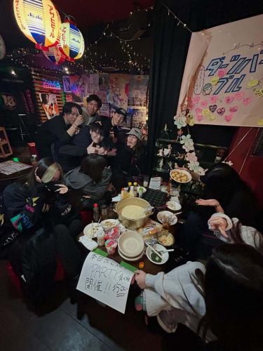 こんばんは
ダーツバーブルです🎯

本日はタコパイベント！！
そのままでよし、味変してよし、中身変えてよしで各々楽しんでいます！🐙
2026年のブルはいろんなイベントに挑戦していきますので是非参加してください！！

本日も19時よりオープンしています
たくさん飲みましょう🍺

#ダーツバーブル
#ダーツバー
#片町ダーツ
#金沢ダーツ
#石川ダーツ
片町ナイトライフ
金沢ナイトライフ
ダーツ好き
友達とダーツ
ダーツ上達
ダーツ初心者
金沢バー
片町バー
ダーツコミュニティ
ダーツ女子
ダーツ男子
ダーツ練習
金沢喫煙
片町喫煙
金沢スポーツバー
片町で遊ぶ
金沢の夜