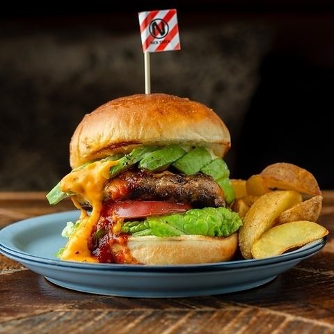 avocado cheeseburger