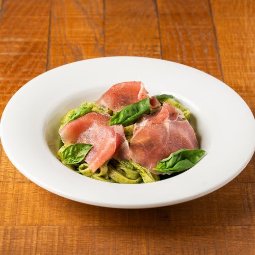 Prosciutto and Basil Genovese