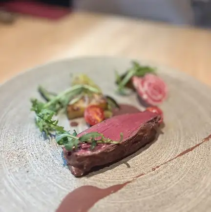 ≪秋季限定≫ 秋季限定特別菜品，選用健康鮮嫩的蝦子夷鹿肉。