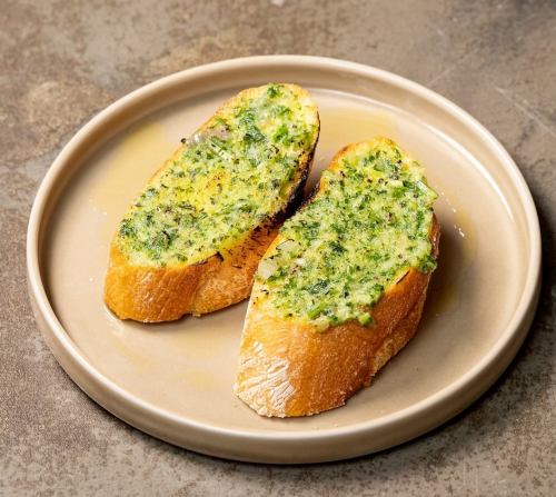 エスカルゴバター香る ガーリックトースト or バケット 2P