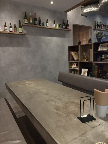 ゆったりソファー席