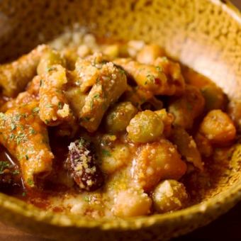 Offal stewed in tomato sauce