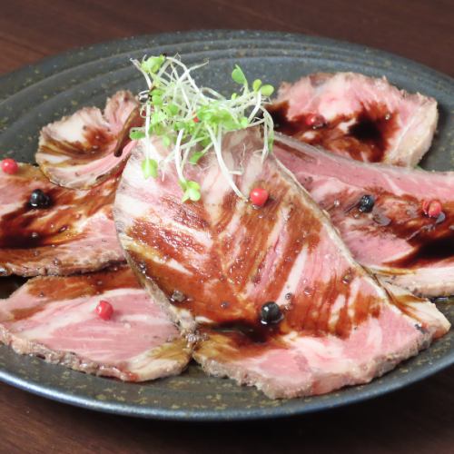 お酒によく合う料理で乾杯