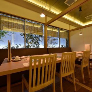 新型コロナ対策。当店は考えうる最大限の対策を実施しております。アルコール消毒箇所（営業時間の1時間ごと）→トイレ、出入り口、カウンター、椅子、テーブル、メニュー帳はお客様が入れ替わる毎にアルコール消毒をしております。(赤羽/個室/牛タン/焼き鳥/肉寿司/飲み放題/デート/宴会コース/記念日/接待/宴会)