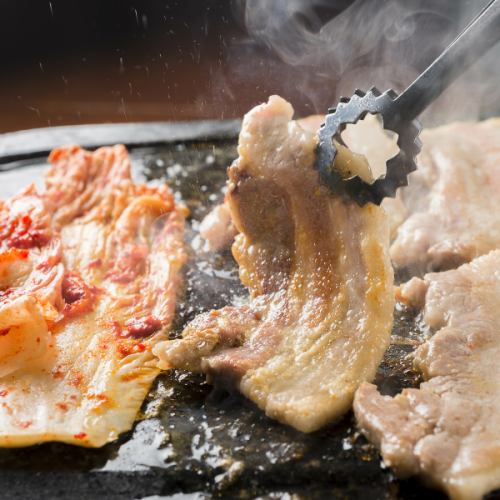 Many popular authentic Korean dishes such as Samgyeopsal!