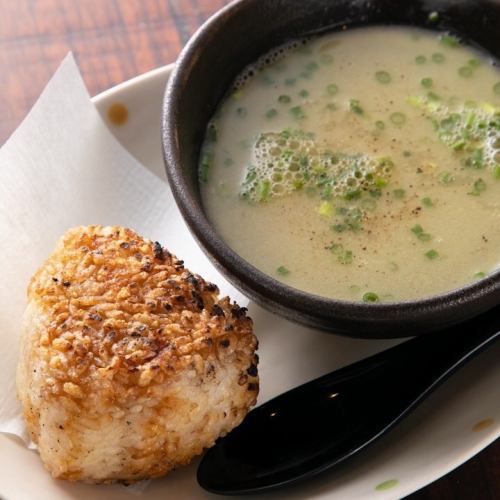 Serious chicken soup and grilled rice ball set