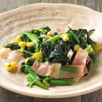 ほうれん草のバター炒め