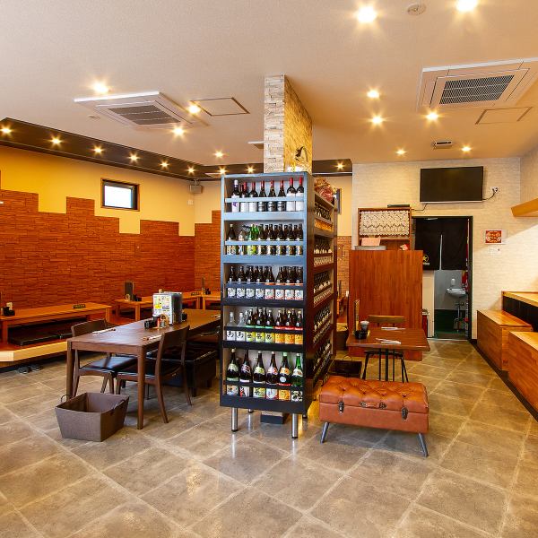 【オシャレな店内でお食事をお楽しみ下さい◎】当店は女性が行きやすいお店を作りたいという思いから店内をカフェ風のオシャレな雰囲気に！また、お客様の様々なシチュエーションに対応できるよう、お座敷・テーブル・カウンターと違ったコンセプトのお席をご用意しております☆シーンに合わせてご利用下さい♪