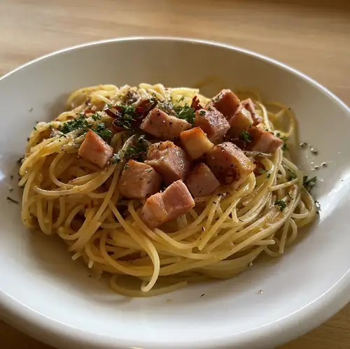 木の子とベーコンのペペロンチーノ