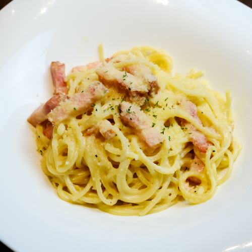 Rich and Cheese Carbonara