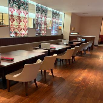 【貸切にも対応しております】14名様まで貸切でご利用いただけます。広々とした店内は、様々なシーンのイベントや、大規模な宴会にもご利用いただけます！当店自慢の洋食料理と雰囲気抜群の空間で、特別なお祝いやイベントを思い出深いものにしましょう♪サプライズにも対応可能◎まずはお気軽にお問い合わせくださいませ。