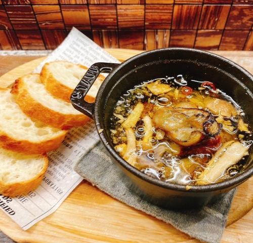 牡蠣のアヒージョ
