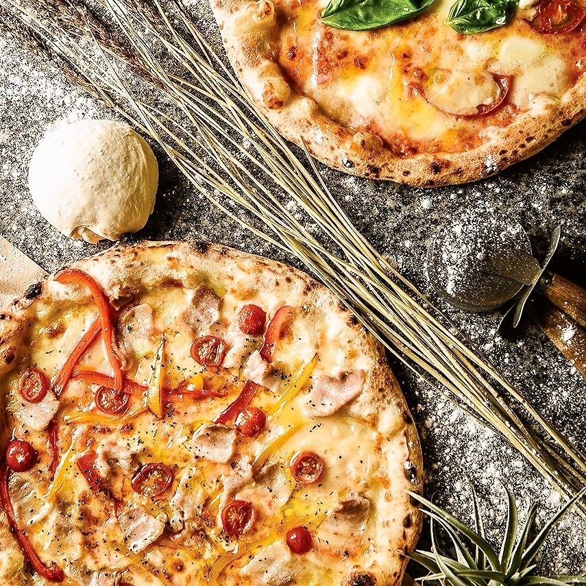 A restaurant that prides itself on its authentic stone oven pizza and wine!