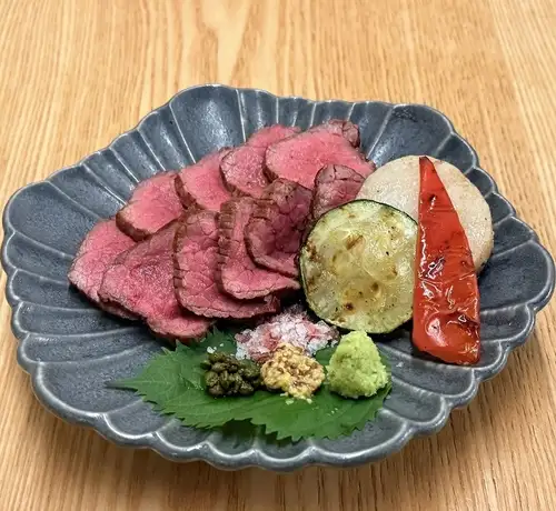Charcoal-grilled domestic beef rump steak