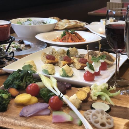 宴会プラン5000円、 女子会プラン4200円など