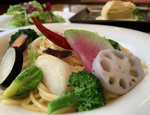 旬野菜の選べるペペロンチーノ