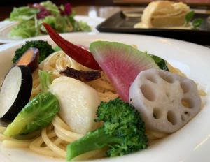 旬野菜のペペロンチーノ