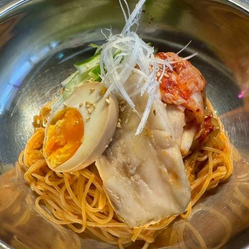 ビビン麺