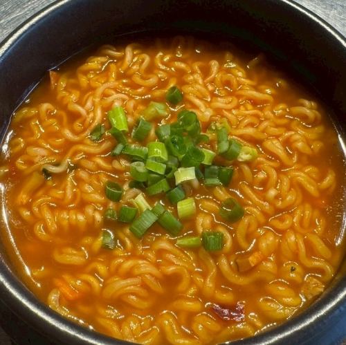 辛ラーメン
