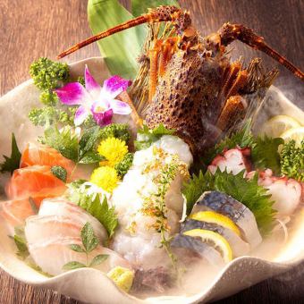 丸っと一尾、三重直送！伊勢海老活け造り